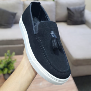 description Moccasin Black